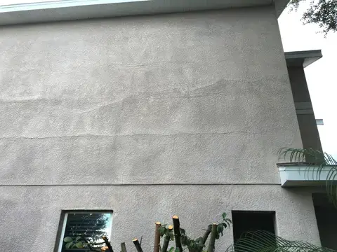 stucco cracks
